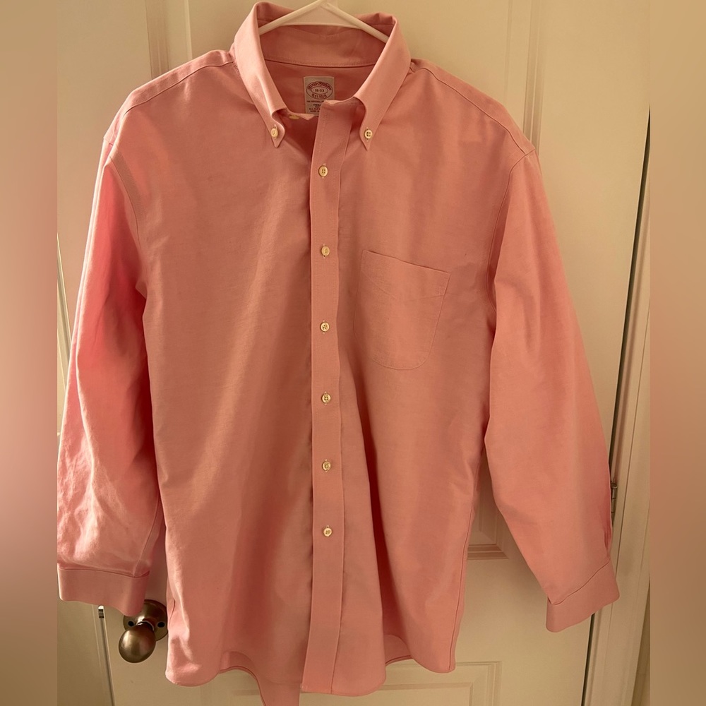 Men’s- Brooks Brothers Classic Shirt. Pink. Large, size 16 neck